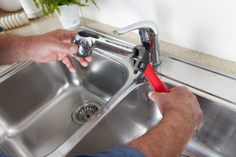 نشت یابی لوله های آب اگر مربوط به خرابی شیرهای آب باشد، معمولا کار نسبتا راحتی است.