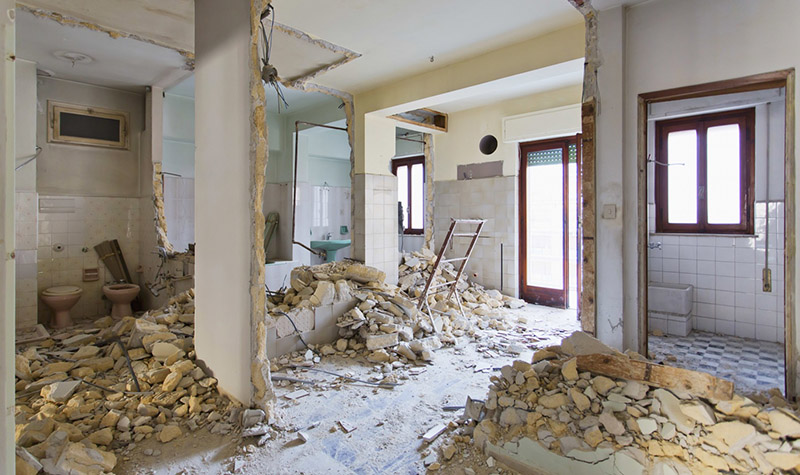 بازسازی خانه بعد از تخریب دیوار و استفاده بهینه از فضاهای داخلی | اصول بازسازی و تعمیرات ساختمان