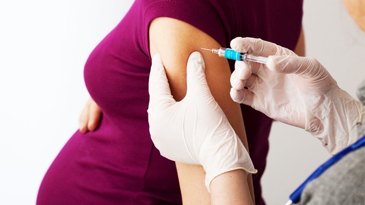 تزریق واکسنهای اجباری درطول دوران بارداری را به موقع انجام دهید