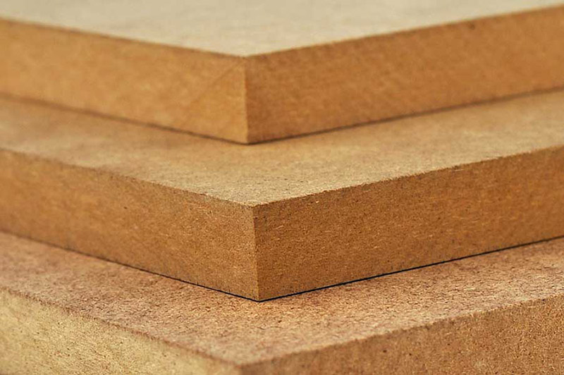 ام دی اف MDF به لایه‌های باریک چوب کامپوزیت گفته می‌شود، تخته چوبی که از ترکیب خاک اره، فیبر چوب، رزین و موم در حرارت و فشار بالا ساخته شده است.