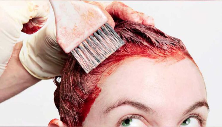 چطور لکه رنگ مو را از روی پوست و وسایل پاک کنیم؟