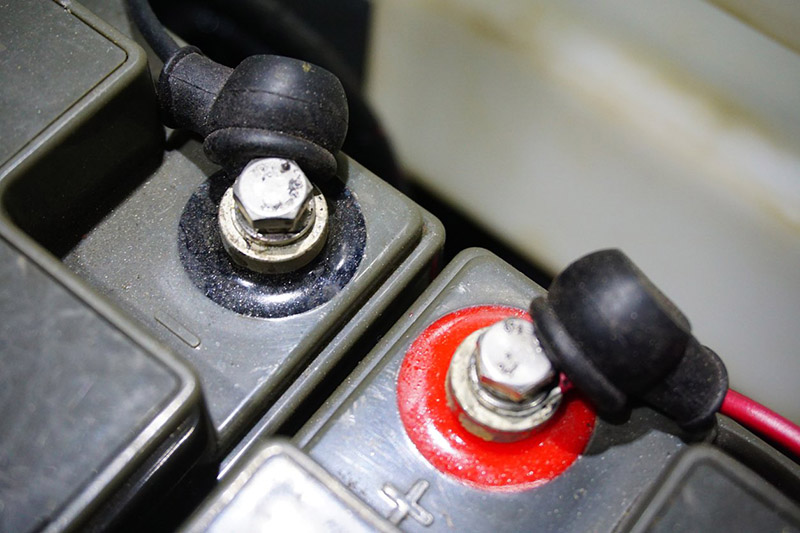 کاهش مضرات باتری به باتری خودرو