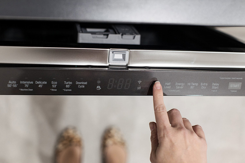 دکمه شماره ۳ ماشین ظرفشویی ال جی، مربوط به چرغ هشدار سیستم است که هر یک از فرآیندهای شستشو را نمایش می دهد.