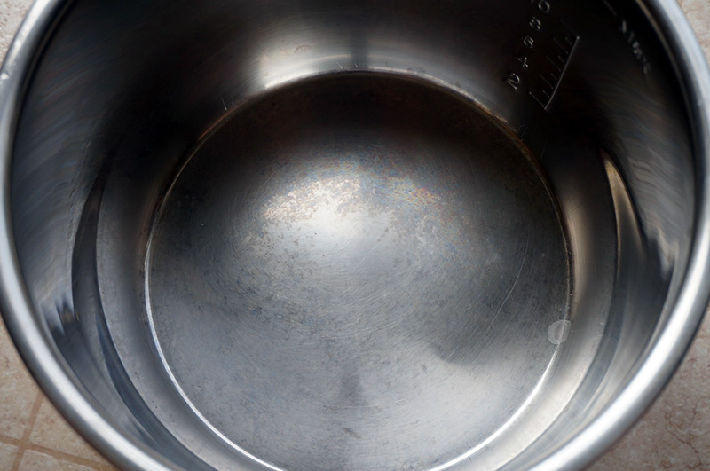 پیشگیری از زنگ زدن ظروف استیل در ماشین ظرفشویی به یکی از دغدغه‌های اصلی تبدیل شده است