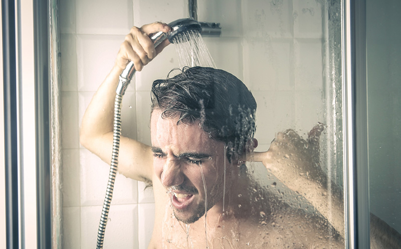 استفاده ازفن در حمام موجب می‌شود تا بخار زیادی ایجاد نشود.