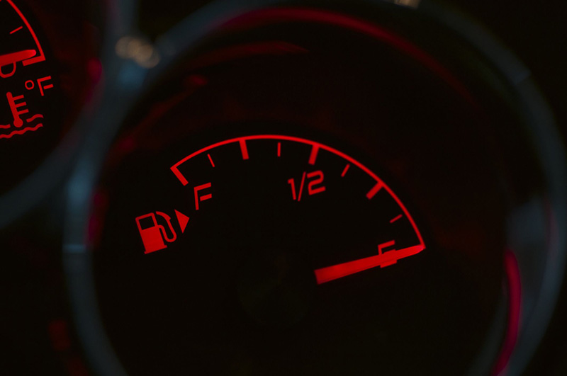 یکی از قطعات مهم در خودرو که میزان بنزین موجود در باک را نشان می‌دهد، آمپر بنزین نام دارد که ممکن است عملکرد آن با اختلال مواجه شود.