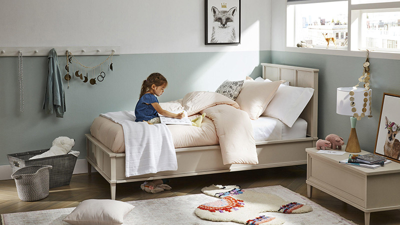 انتخاب مناسب دکوراسیون اتاق کودک شما سبب می‌شود که فرزندتان در اتاق خودش احساس آرامش داشته باشد.
