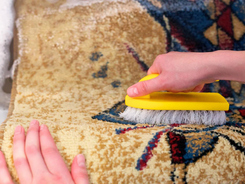 روش تمیز کردن فرش با شامپو فرش
