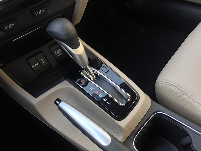 برای روشن کردن ماشین با گیربکس cvt باید دنده را روی N یا P قرار دهید تا ماشین روشن شود.