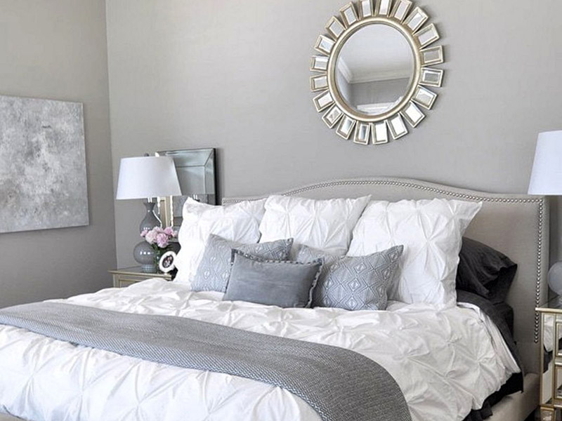 رنگ مناسب اتاق خواب کوچک مدرن | ترکیب طوسی و نقره‌ای