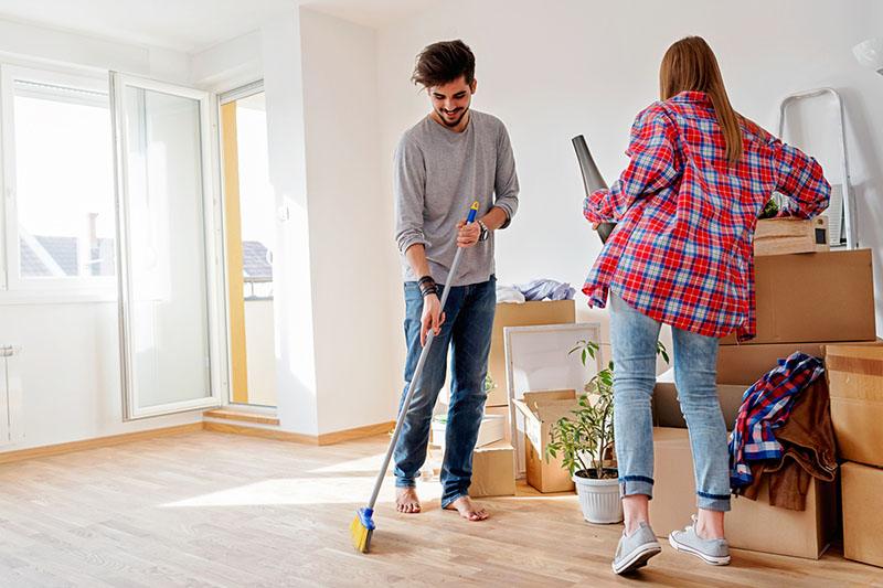 نظافت و آماده‌سازی خانه پیش از اسباب‌کشی و چیدن وسایل